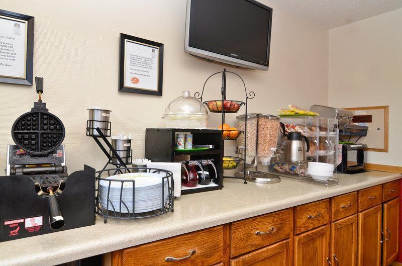 Best Western Inn Of St. Charles Saint Charles Restaurant photo